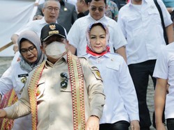 Bupati Tulang Bawang & Gubernur Lampung Restocking 1 Juta Benih Ikan