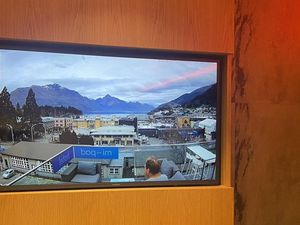 Ealah... Turis Ini Dijanjikan View Indah, tapi Ternyata Cuma Lewat CCTV Ealah... Turis Ini Dijanjikan View Indah, tapi Ternyata Cuma Lewat CCTV