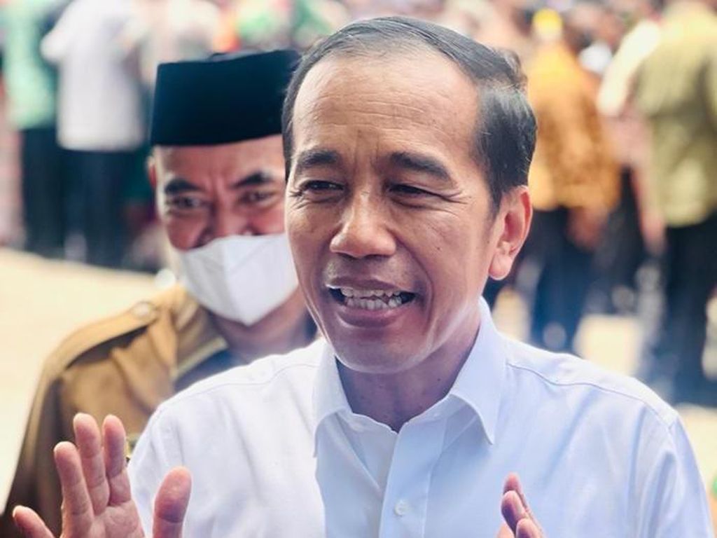 Jokowi ke Para Gubernur: Ajak Masyarakat Wisata Dalam Negeri Saja