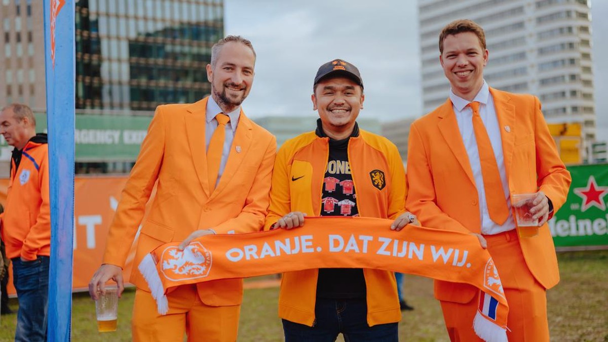 Presenter Valent Jebreeet diundang langsung nonton Timnas Belanda (dok. KNVB)