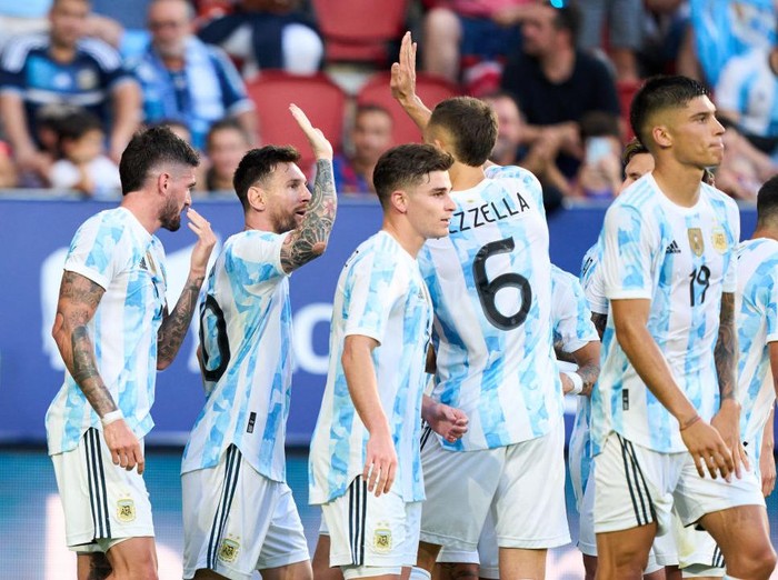 HARRISON, NEW JERSEY - SEPTEMBER 27:  Lionel Messi #10 of Argentina celebrates his goal in the second half against Jamaica at Red Bull Arena on September 27, 2022 in Harrison, New Jersey. Argentina defeated Jamaica 3-0. (Photo by Elsa/Getty Images)
