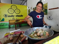 Unik! Ada Onde-onde Rasa Ayam Pedas di Boyolali