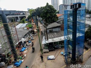 Melihat Progres Terkini Proyek Skywalk Kebayoran