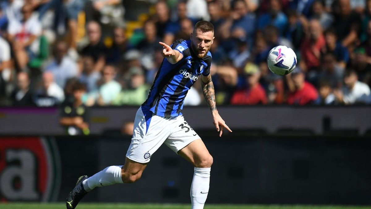Milan Skriniar bicara soal pertahanan rapuh Inter Milan. (Foto: Getty Images/Alessandro Sabattini)
