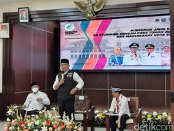 Ridwan Kamil Minta Pemkot Depok Perbanyak Taman hingga Perlebar Trotoar