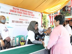 UMKM Emak-emak for Sandi Jual Sembako Setengah Harga di Bogor