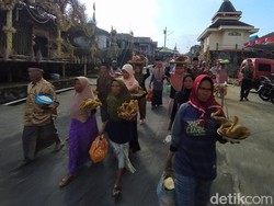 Melihat Kemeriahan Tradisi Saparan di Lereng Gunung Andong Magelang