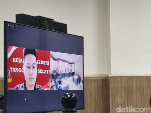 Jaksa Tuntut Barang Bukti Kasus Indra Kenz Dikembalikan ke Korban Jaksa Tuntut Barang Bukti Kasus Indra Kenz Dikembalikan ke Korban