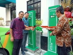 Keren! Di Hotel Ini, Kamu Bisa Ngecas Mobil Listrik Sambil Staycation