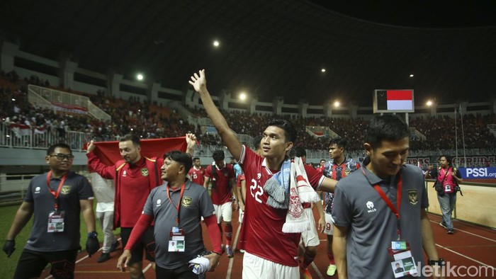 Timnas Indonesia usai menang atas Curacao di Stadion Pakansari