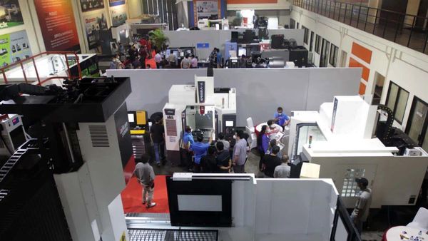 Beragam Mesin Industri Manufaktur Dipamerkan di Machine Expo 2022