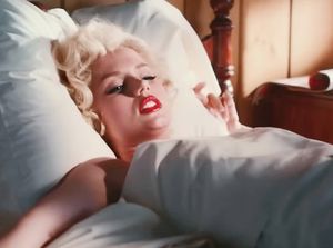 Ini Adegan Ana de Armas yang Paling Dihujat di Blonde Ini Adegan Ana de Armas yang Paling Dihujat di Blonde