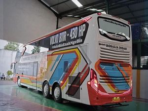 Bus AKAP di Indonesia Hobi Pasang Stiker Tipe Sasis dan Bodi, Buat Pamer? Bus AKAP di Indonesia Hobi Pasang Stiker Tipe Sasis dan Bodi, Buat Pamer?