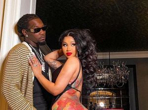 Cardi B Pakai Dress yang Ekspos Setengah Bokongnya, Berharap Tidak Jadi Tren Cardi B Pakai Dress yang Ekspos Setengah Bokongnya, Berharap Tidak Jadi Tren