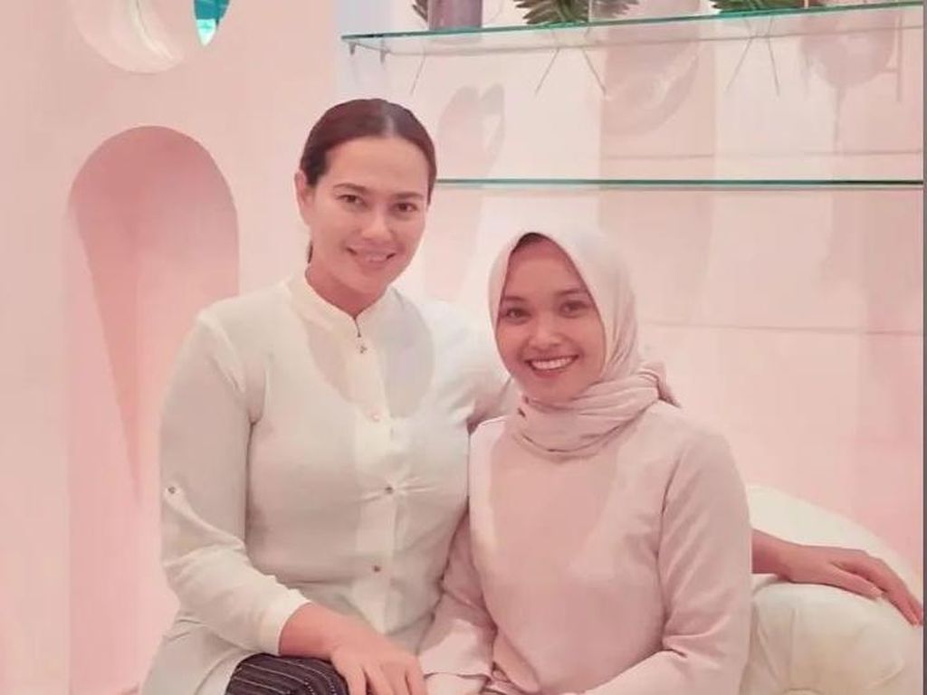 Catherine Wilson Perawatan Jelang Menikah dengan Anggota DPRD Sidrap Catherine Wilson Perawatan Jelang Menikah dengan Anggota DPRD Sidrap