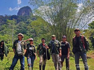 Rela Tak Dibayar Demi Jadi Penjaga Gunung Sanggabuana Rela Tak Dibayar Demi Jadi Penjaga Gunung Sanggabuana
