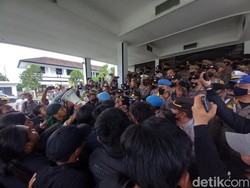 Kritisi Kinerja Pemerintah, Mahasiswa Subang Demo di Kantor DPRD