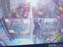 Bule Hipnotis Karyawan Toko di Medan, Uang dari Laci Kasir Dilarikan