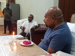 Momen Gubernur Papua Lukas Enembe Saat Bertemu Ketua Komnas HAM