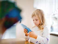 Marak Anak Kena Judol, Komnas PA Surabaya Minta Ortu-Masyarakat Awasi