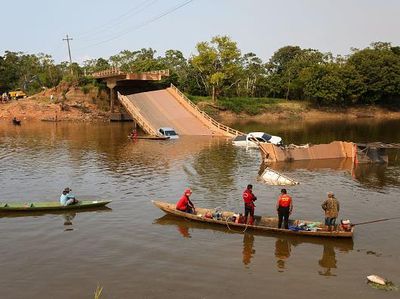 Jembatan di Brasil Runtuh Saat Mobil-mobil Melintas, 15 Orang Hilang