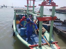 23 Kapal Tangkap Ikan Pakai Jaring Trawl di Jatim Diamankan Polisi