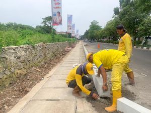 Sodetan Antibanjir Sumur Resapan Jaksel Ini Kelar, Tanggul Kecil Dipasang