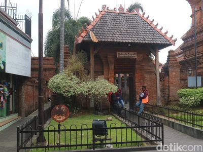 Gerbang di Menara Kudus, Konon Ditakuti Pejabat karena Bikin Lengser