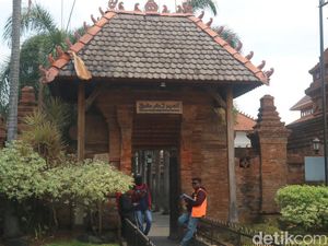 Mengulas Rajah yang Bikin Para Pejabat Takut Datangi Menara Kudus Mengulas Rajah yang Bikin Para Pejabat Takut Datangi Menara Kudus
