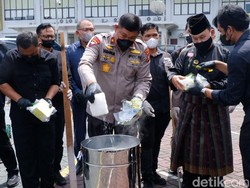 Hanya 2 Bulan, Polda Riau Sita 243 Kg Sabu dari Sindikat Pengedar Narkoba