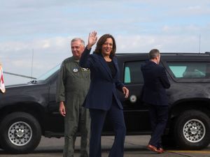 Korut Tembakkan 2 Rudal Balistik Usai Kunjungan Wapres AS ke Korsel