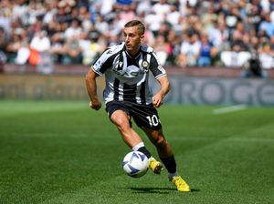 Deulofeu Bawa Zebra Kecil Terus Berlari Deulofeu Bawa Zebra Kecil Terus Berlari