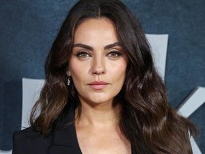 Tatap Mata Mila Kunis