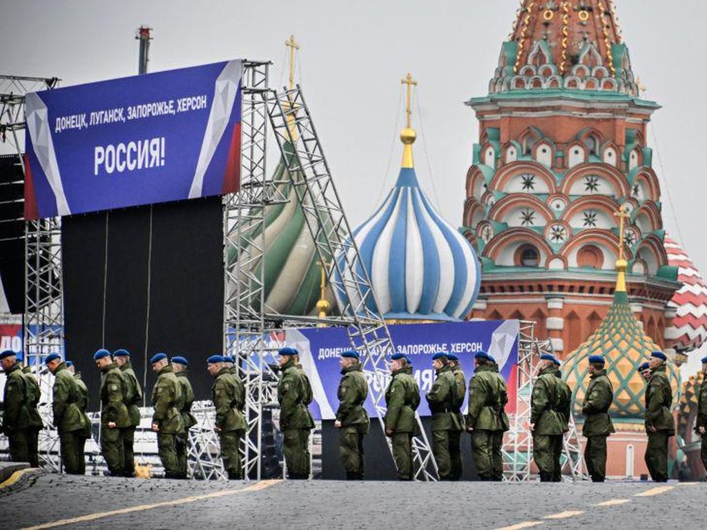 Rekrutan Baru Pasukan Cadangan Rusia Mulai Dipersenjatai
