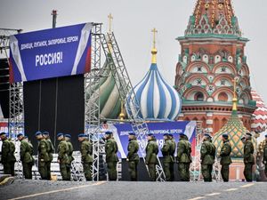 Rekrutan Baru Pasukan Cadangan Rusia Mulai Dipersenjatai Rekrutan Baru Pasukan Cadangan Rusia Mulai Dipersenjatai