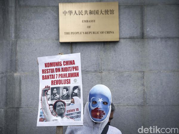 Aksi Memperingati G30S/PKI di Kedubes China