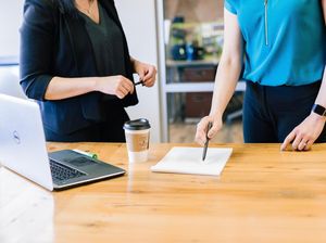 Benchmarking Adalah: Tujuan dan Bagaimana Cara Melakukannya