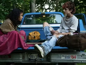Cuplikan Timothee Chalamet Perankan Kanibal di Bones and All Cuplikan Timothee Chalamet Perankan Kanibal di Bones and All