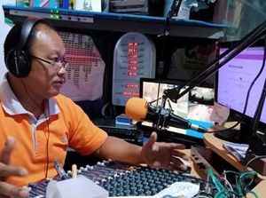 Penyiar Radio Asal Pati Rasakan Manfaat Aplikasi Mobile JKN Penyiar Radio Asal Pati Rasakan Manfaat Aplikasi Mobile JKN