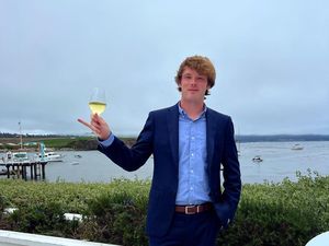 Sosok Daniel, TikToker yang Videonya Bikin Bos Apple Dipecat