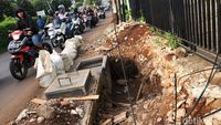Duh, Sudah 2 Bulan Proyek Got di Tangsel Masih Berantakan