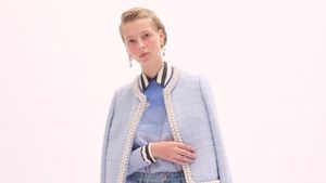 10 Koleksi Busana Kate Spade Spring/Summer 2023