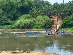 Belum Dibuka, Jembatan Sesek Gadingan Sukoharjo-Sangkrah Solo Rusak