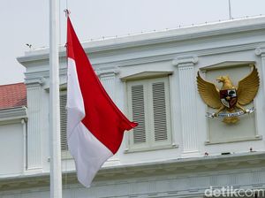 Makna Bendera Setengah Tiang: Aturan dan Waktu Pengibaran Makna Bendera Setengah Tiang: Aturan dan Waktu Pengibaran