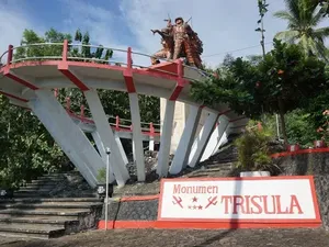 4 Monumen di Blitar yang Menyimpan Cerita Kelam hingga Perjuangan 4 Monumen di Blitar yang Menyimpan Cerita Kelam hingga Perjuangan