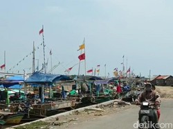 Kesulitan Beli Solar, Ratusan Nelayan Brebes 3 Pekan Tak Melaut