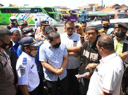 Hobi Ngonten Wawali Armuji Tuai Kritik Warga Surabaya