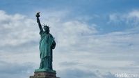 Foto: Melihat Patung Liberty Lebih Dekat