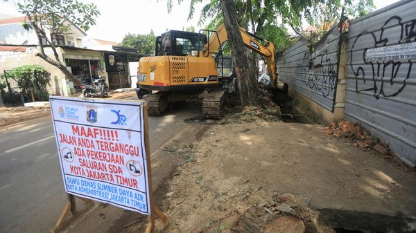 Duren Sawit Jaktim Perluas Drainase untuk Antisipasi Banjir