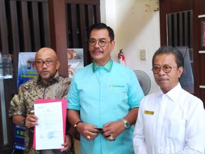 Dipolisikan PDIP, Stafsus Gubernur Kepri Minta Maaf Dipolisikan PDIP, Stafsus Gubernur Kepri Minta Maaf